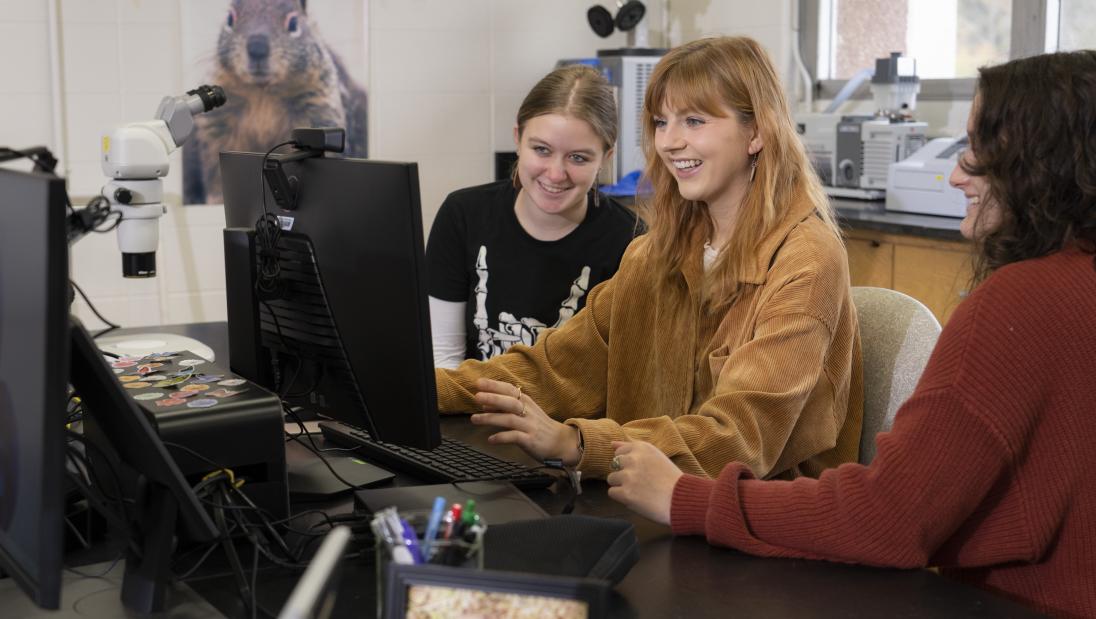 students reading noise charts in 2023 ground squirrel study