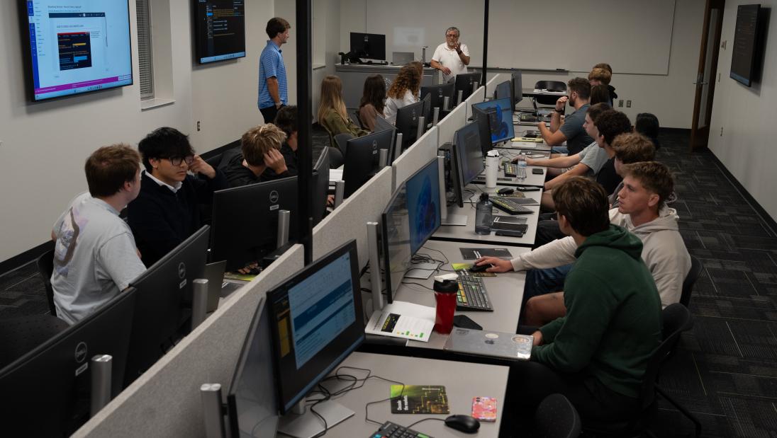 Bloomberg terminals in use by many students 