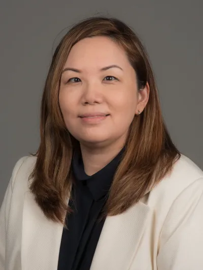 Lisa Lee headshot