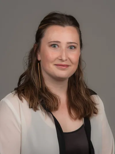 Headshot of Lisa Zirbel