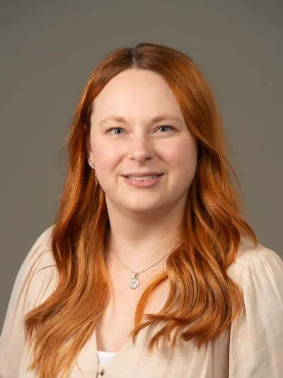 headshot of Amber