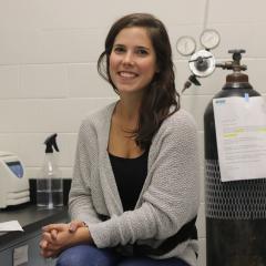 Photo of Chemistry student Anna Waller smiling