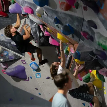 Students Climb Hilltop Bouldering Wall