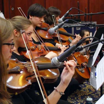 2018 Cabaret Productions String Section