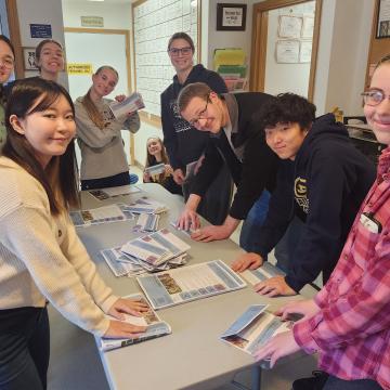 Honors students volunteer at the local humane society
