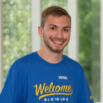 Photo of Nathan Klitzke