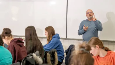 Josh Potter-Efron teaching social work class