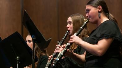 clarinet players in rehearsal