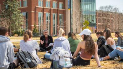 Outdoor class, Spanish with Manny Fernandez