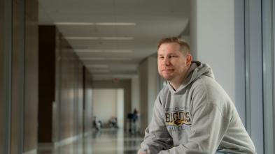 Blugold goes from high school dropout to college graduate 