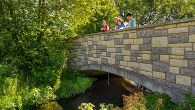 Groundwater education workshop bridge water depth Sarah Vitale