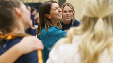 Kim Wudi UW-Eau Claire volleyball head coach huddle