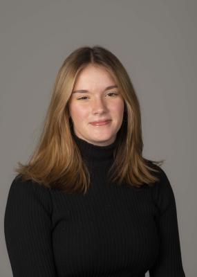 Heinecke, Olivia biomed headshot