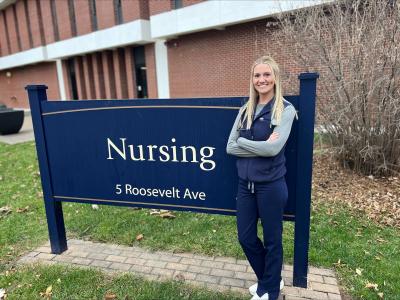 Marnie Britton grad portrait