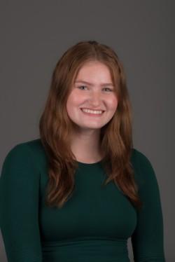 UWEC student Bree Muske headshot