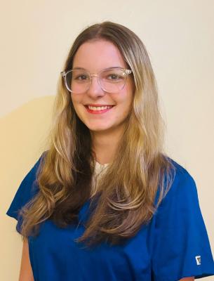 Headshot of Savannah Dworshak