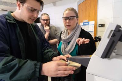 Liz Glogowski with students in MSE Center 