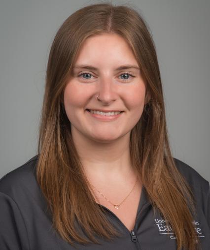 Hayley Clark Headshot