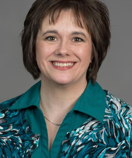 Lori Cruciani headshot