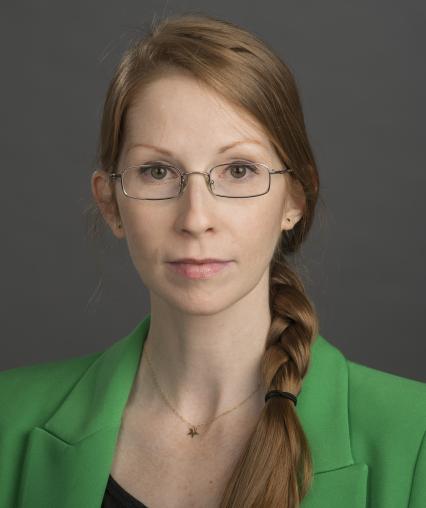 Katie Miles Headshot