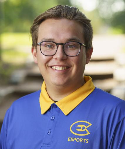 Professional portrait of Mikinley Prafke