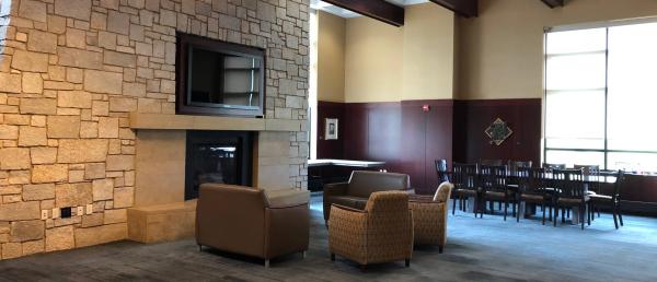 Alumni Room | Davies Center