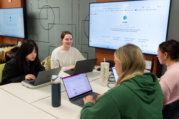 ISABEL teaching assistant tool at use in a classroom setting 