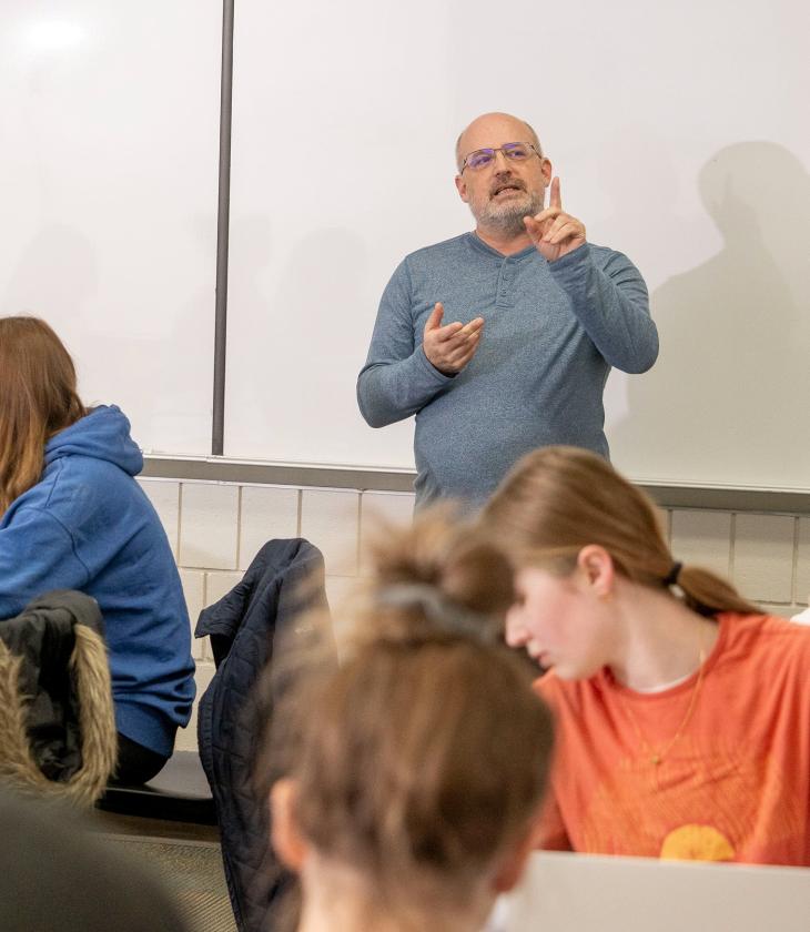 Josh Potter-Efron teaching social work class