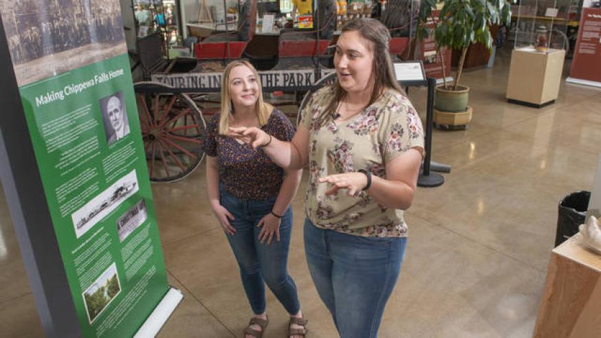 Students in Irvine Park museum
