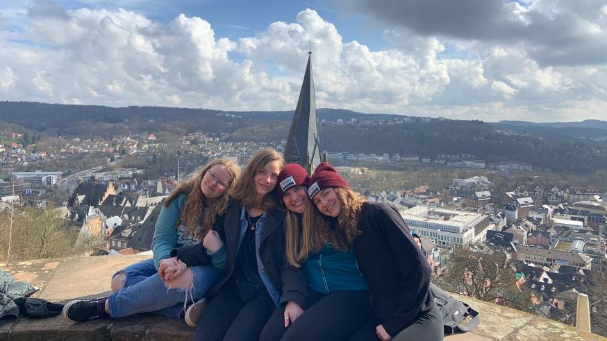 four female Blugolds in Germany, Marburg