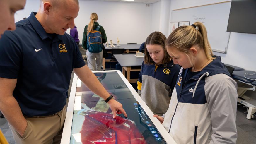 KINS students in anatomage table lab