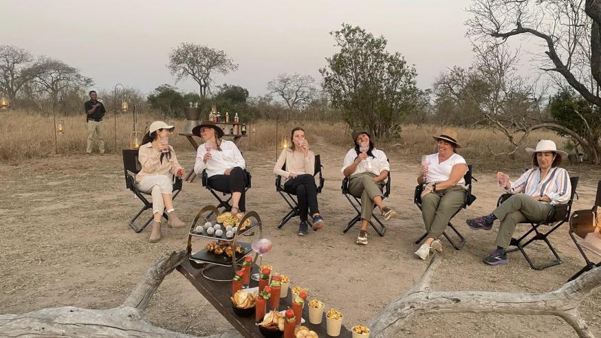 International business alumna Kiki Annis (middle) on safari with her travel business