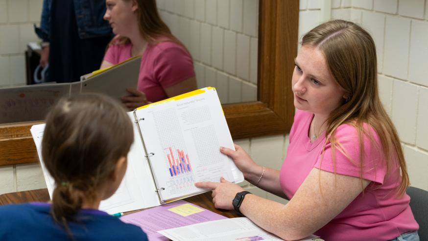 UWEC’s Academic Intervention Clinic serves community, trains Blugolds