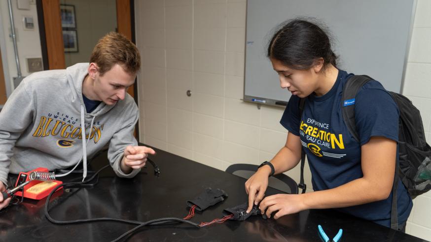 BME lab research on vibrating gloves 