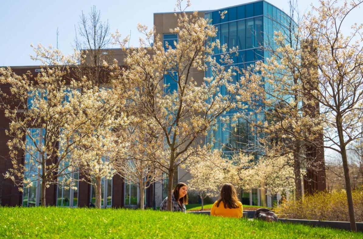 Spring scene on UW-Eau Claire campus