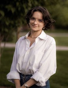 Recent BFA grad Olivia Bishop