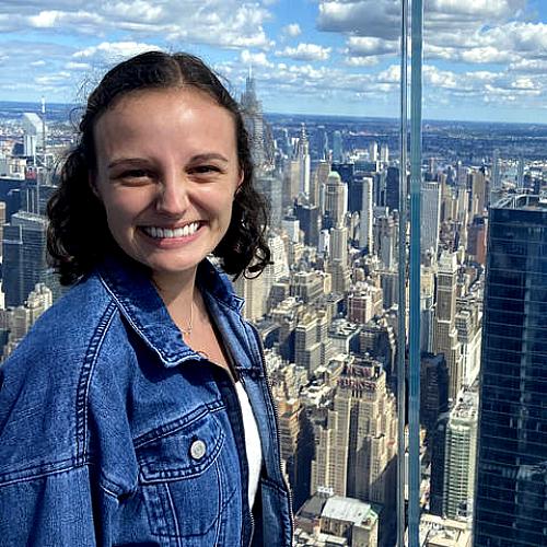 CJ student in NYC on natiional exchange 