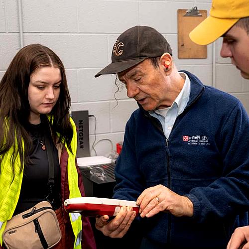 Crispin Pierce and students in ENPH research